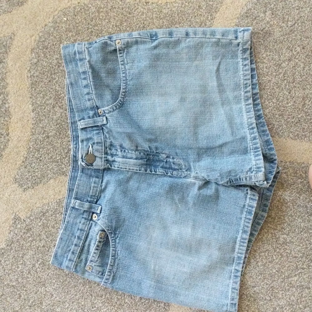 Old Navy outlet shorts 8 ☀️